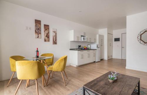 San Jose Insurgentes Apartment | Spacious Urban Retreatwork & Play In Mexico City