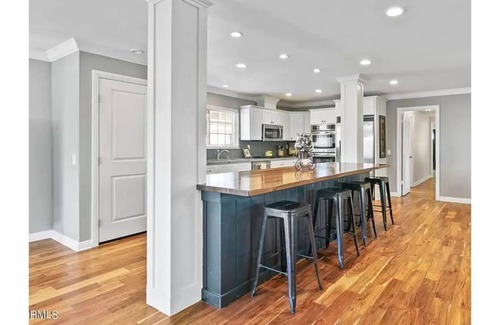 Ventura House | Spacious Ventura Home with yard