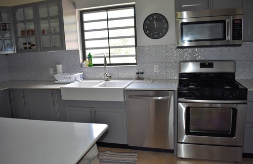 Cotton Ground House | Spacious villa close to gorgeous beach.