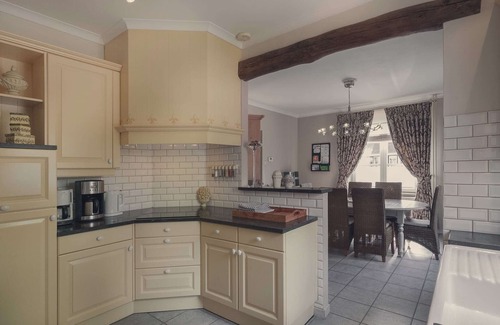 Neerpelt Villa | Spacious Villa in Neerpelt near Welvaart Marina