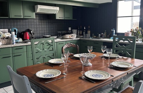 Aignan Villa | Spacious villa overlooking vineyards and mountains - Peace and quiet guaranteed!
