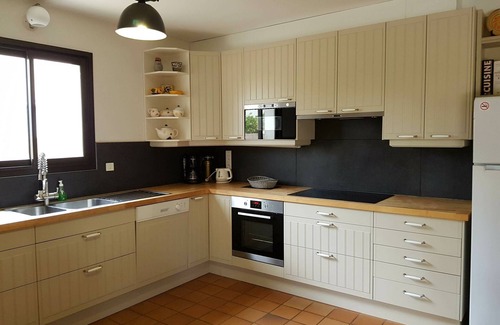 Canet Villa | Spacious villa with heated pool with super slide between the beach and lake
