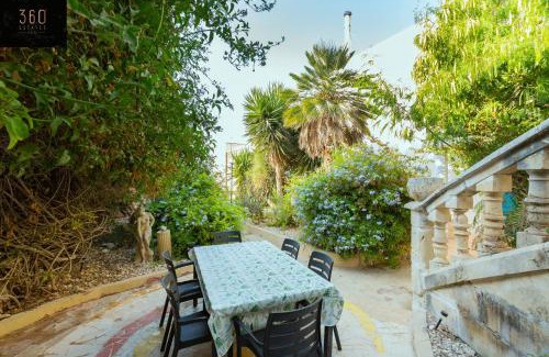 St. Paul's Bay Villa | Spacious Villa with Private Pool & BBQ in St'Pauls by 360 Estates