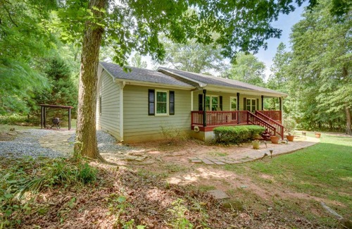 Watkinsville House | Spacious Watkinsville Vacation Rental with Patio!