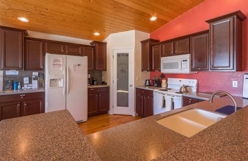 Westcliffe House | Spacious Westcliffe Home: Hot Tub, StarLink, Views!