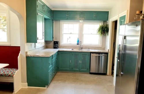 Clear Lake House | Spaciuos, welcoming home near Stae Park beach perfect for families and groups.