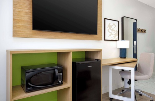 Brockville Hotel | Spark by Hilton Brockville