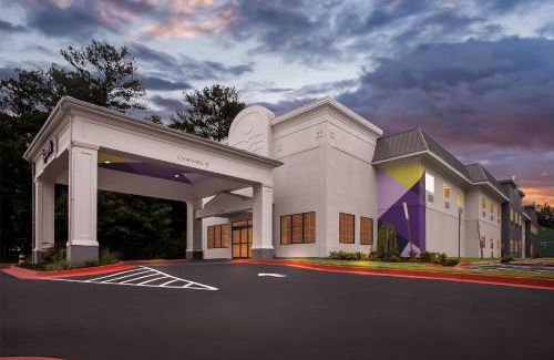 Gwinnett Place Hotel | Spark by Hilton Duluth