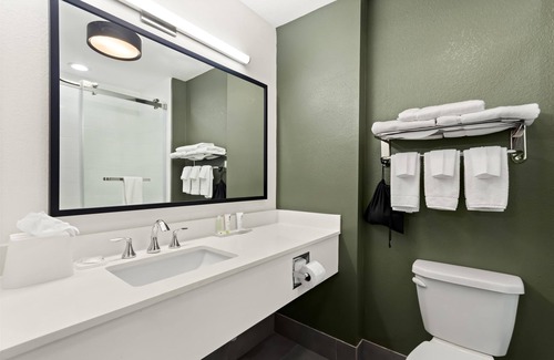 Panama City Beach Hotel | Spark by Hilton Panama City Beach