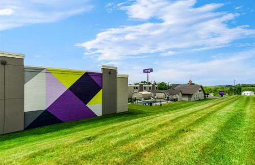 Wytheville Hotel | Spark by Hilton Wytheville Holston Rd I 81