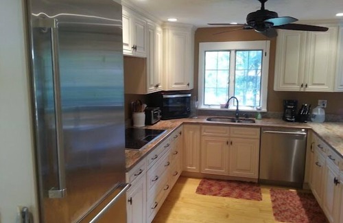Unity House | Special Country Luxury Waterfront Home on CleanWarm Crescent Lake, SunapeeRegion