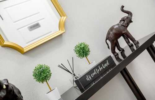 West Dallas House | Spectacular 4BRs Home in Downtown Dallas