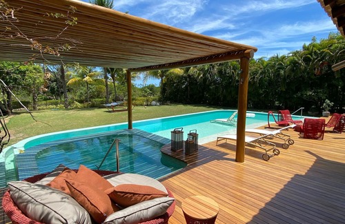 Sauipe House | Spectacular Beachfront Luxury Mansion.
