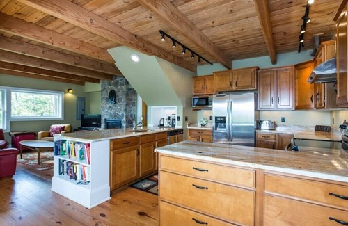 Front Royal Cottage | Spectacular Cottage with Shenandoah River Views