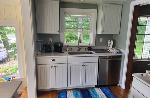 Guilford Cabin | Spectacular Lake Front Cabin close to CT shoreline