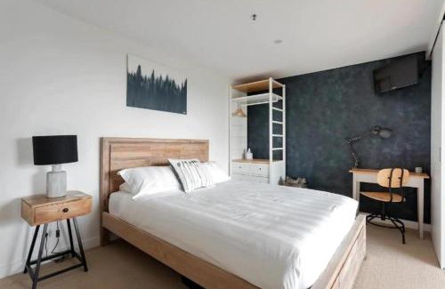 St Kilda Apartment | Spectacular Sunset Hideaway BestView St Kilda boutique self-contained luxury apartment