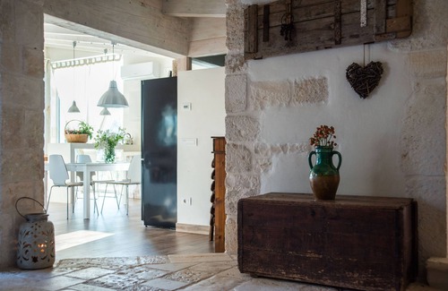Alberobello Villa | Spectacular trullo with pool, WI-FI, AC and floor heating in Alberobello