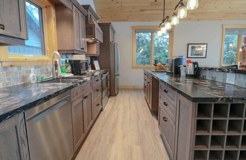 Port McNicoll House | Spectacular Waterfront three Bedroom Home!