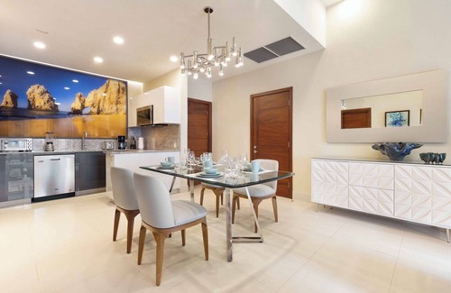 Chula Vista Resort | Spend New Years in Cabo! 2-bed Luxury Suite - Villa La Valencia Beach Resort