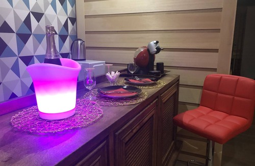 Mouscron Apartment | Spend the night in a private spa for couples with sauna hammam jaccuzi