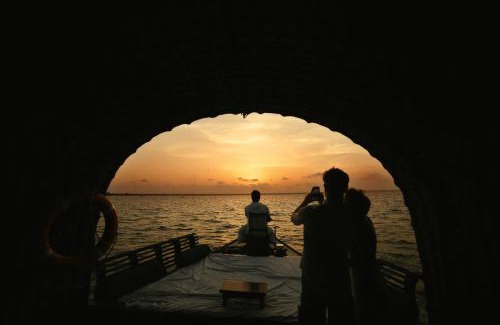 Andhakaranazhy Boat Rental | Spice Coast Cruises - Houseboat, A CGH Earth Experience