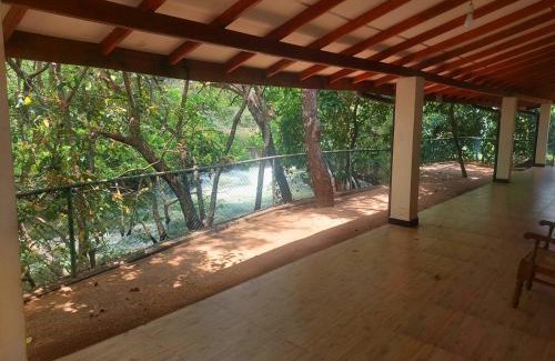 Hingurakgoda Villa | Spill View Villa