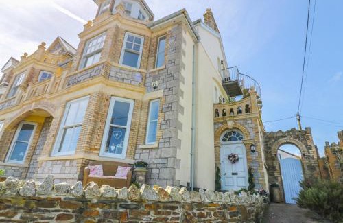 Perranporth House | Spiral View