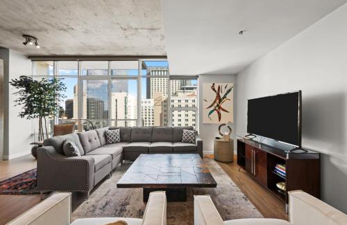 Downtown Denver House | Spire - Unit 1810