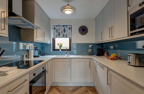 Oxford City Centre Apartment | Spires View | Oxford Holiday Let | 1 Bed & Sleeps 2