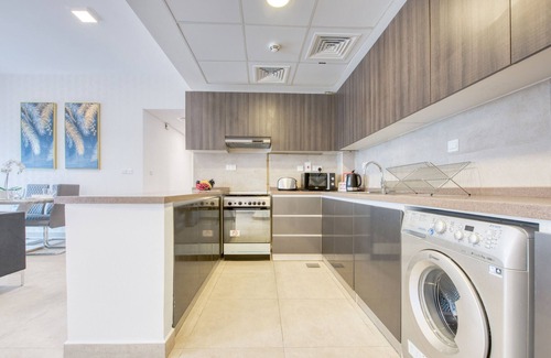 Discovery Gardens Apartment | Splendid 2BR in Victoria Residency Al Furjan by Deluxe Holiday Homes