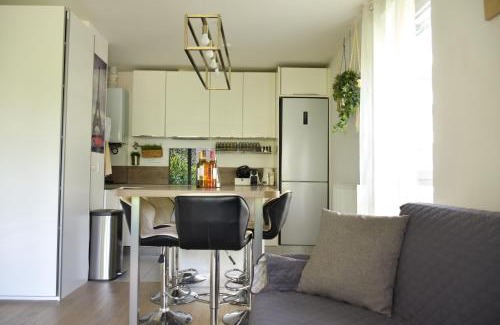 Universite Apartment | Splendid modern Duplex with 4 bedrooms, very close to Paris, metro "RER A" at 250m, Fast wifi, parking