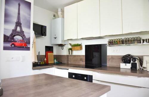Universite Apartment | Splendid modern Duplex with 4 bedrooms, very close to Paris, metro "RER A" at 250m, Fast wifi, parking