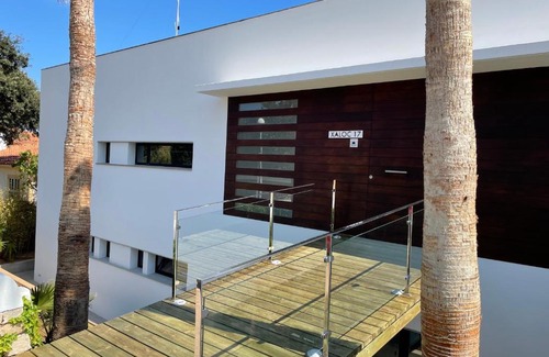 Santa Ana Villa | Splendide Villa les pieds dans l'eau dans la baie de Mahon