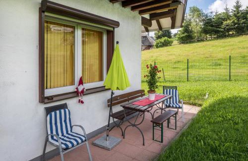 Hofsgrund Apartment | Sport Rees - Ferienwohnung Pia