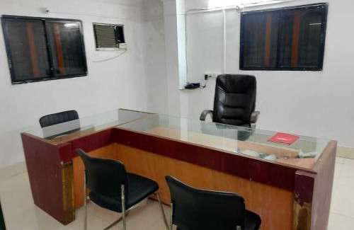 Latur Hotel | SPOT ON Somani Paying Guest