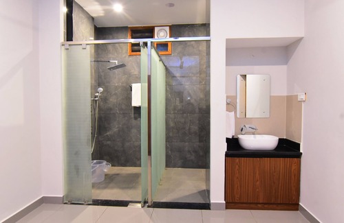 Moratandi Hotel | SPR Paradise Inn