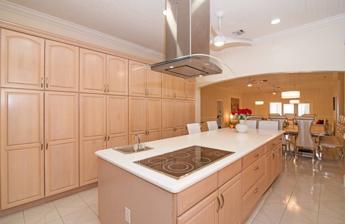 South Sound Villa | Sprat Bay Luxury Villa