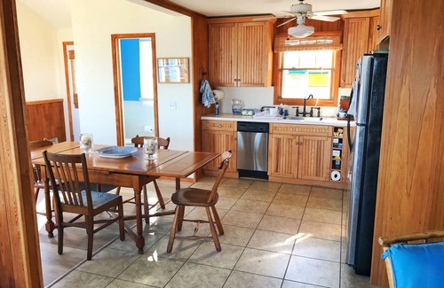 Southold Cottage | SPRING DISCOUNT - COTTAGE ON LONG ISLAND SOUND, PRIVATE BEACH, GLORIOUS SUNSETS