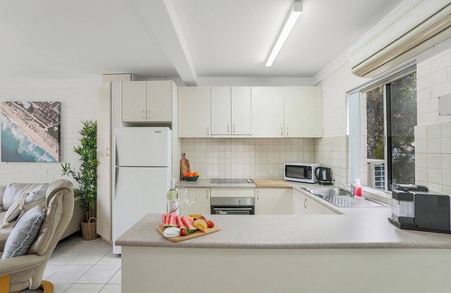 Scarborough Apartment | *Spring Special* Sun, Sand and Smiles: Your Perfect Beach Getaway