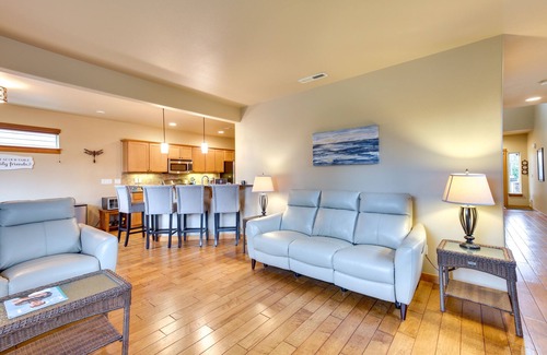 Thurston House | Springfield Home w/Yard ~ 9 Mi to Downtown Eugene