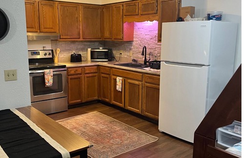 Eminence Cottage | Springside Cottage in beautiful Eminence. Great outdoor space - NEW Hot tub!