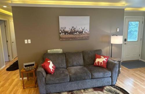 Bear Creek House | Spruce Goose Lodge