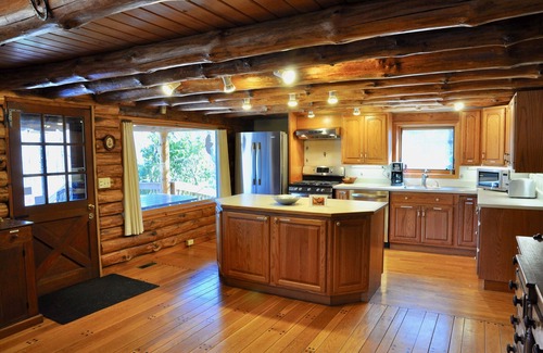 Bovina Center House | Spruce Lake Farm 56-acre mountain-top log home estate on private 7-acre lake