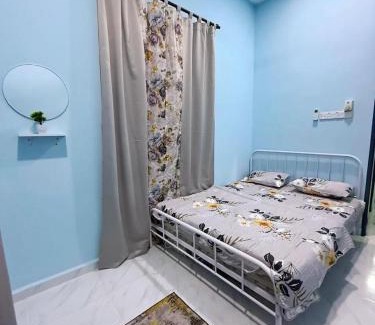 Kawasan Perindustrian Chendering House | Sri AAdis Homestay