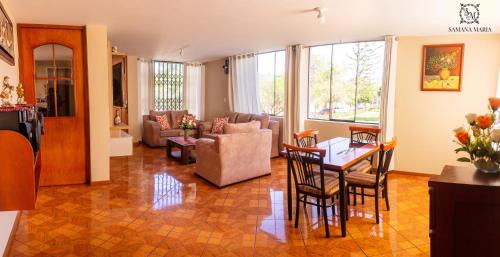 Jose Luis Bustamante y Rivero Apartment | SSAMANA MARÍA APARTMENT 202