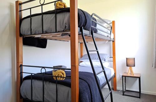 St. Clair House | St Clair Apartment - 2 Bedrooms