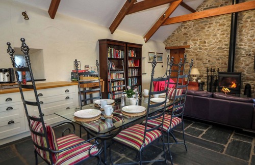 Wolf's Castle Cottage | ST DOGWELLS BARN, family friendly, with hot tub in Wolfscastle