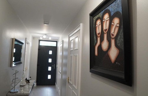 Londonderry Villa | St Elmos Townhouse
