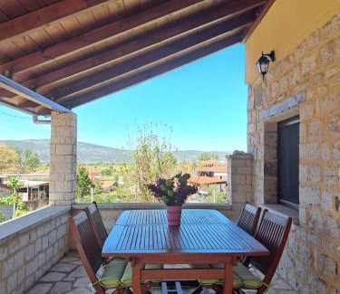 Kato Lapsista Ski Chalet | St George Stonehouse Ioannina