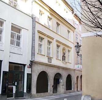 Stare Mesto Apartment | St. Hubert House